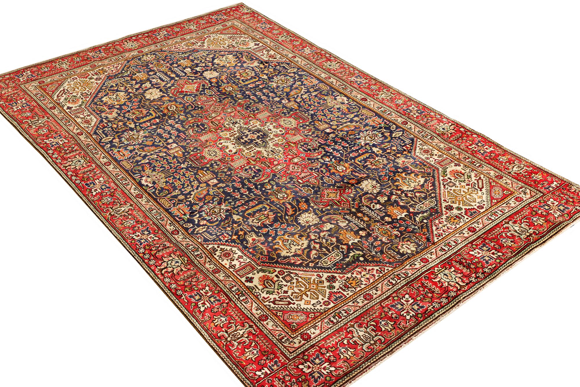 Carpet, Tabriz, approx. 293 x 186 cm.