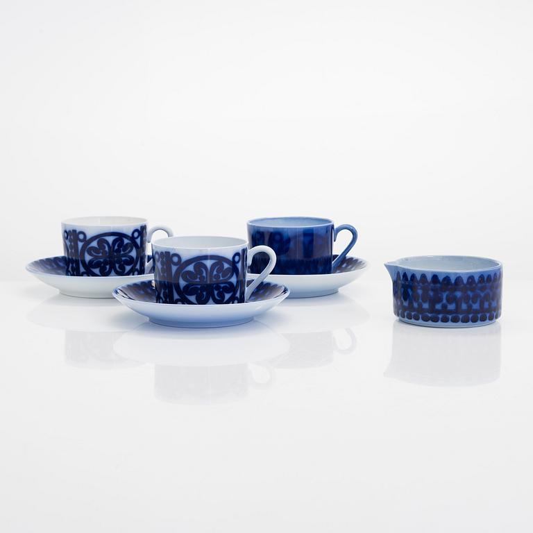 Stig Lindberg, kaffekoppar, 10 st, och gräddsnäcka, "Blå Husar", Gustavsberg.