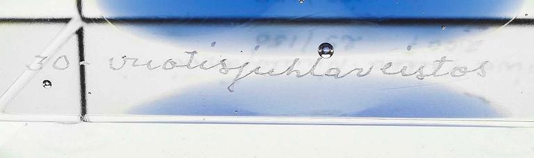 JUBILEUMSÅRSKUB, glas, signerad Oiva Toikka Nuutajärvi, daterad 2007, numrerad 29/150.