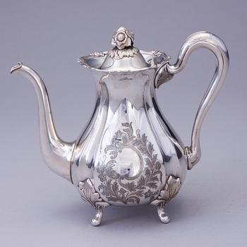 KAFFESERVIS, 3 delar, silver, Auran Kultaseppä, Åbo 1968-70. Vikt tot. 1367 g.