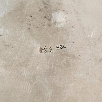 Two silver and low grade silver boxes, first half of the 20th century. Total weight 490 g.