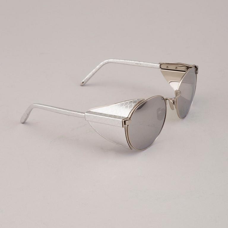 SUNGLASSES, Linda Farrow.