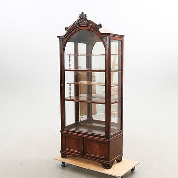 Display cabinet, first half of the 20th century.