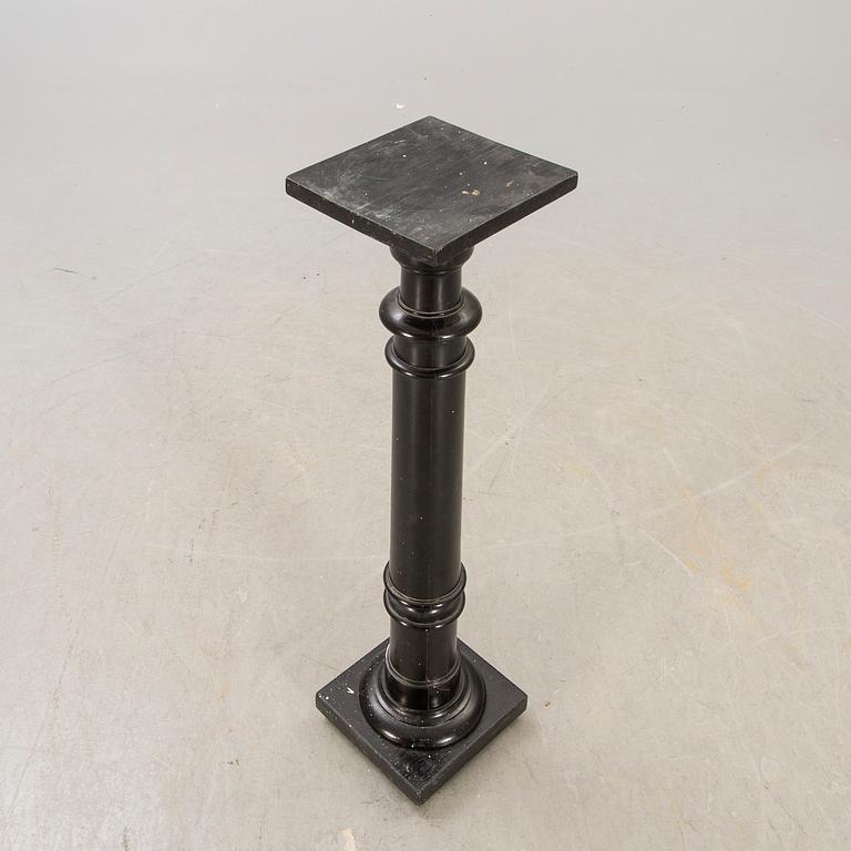 Piedestal tidigt 1900-tal.