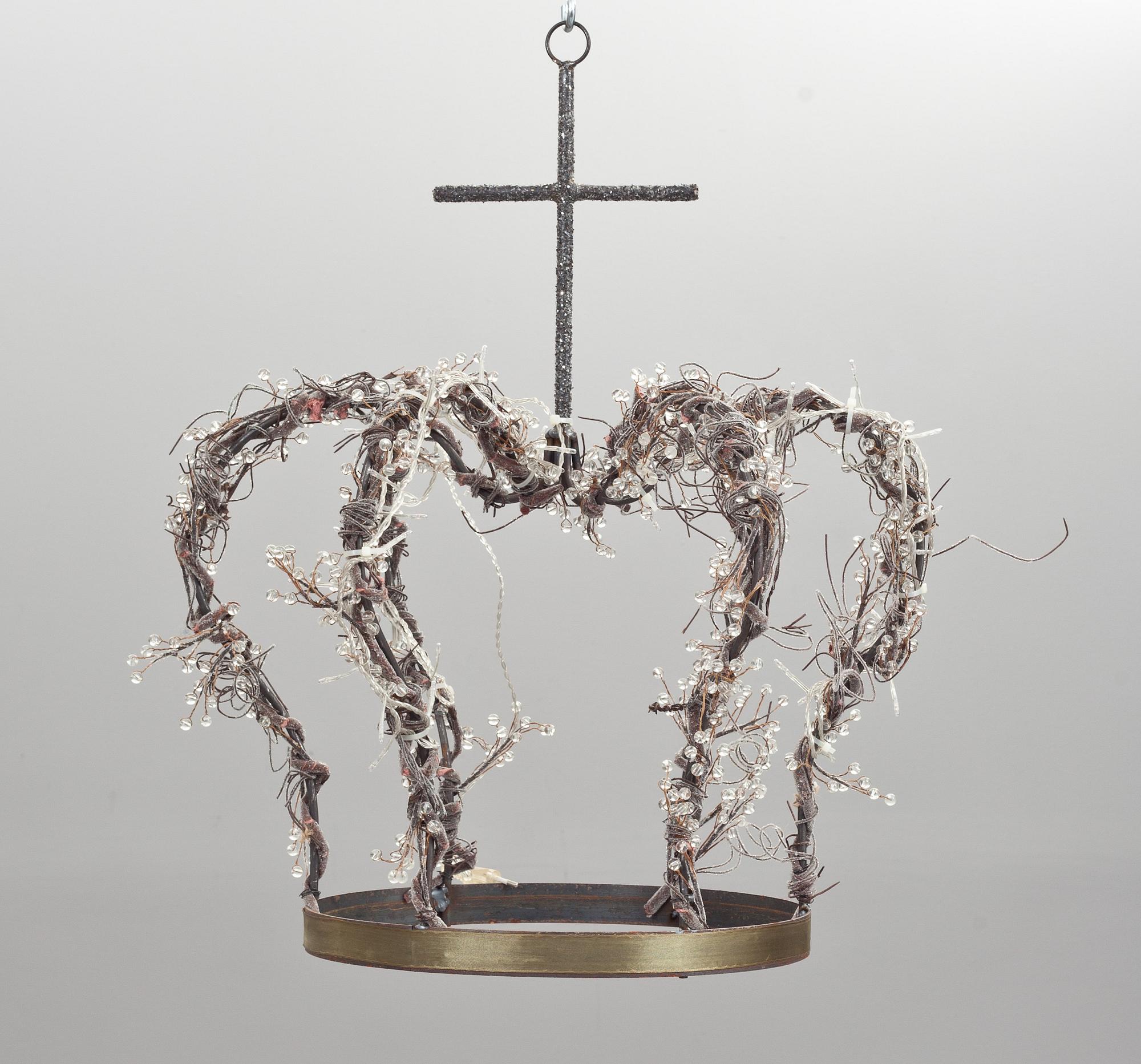 TAKKRONA, smide, modern tillverkning.