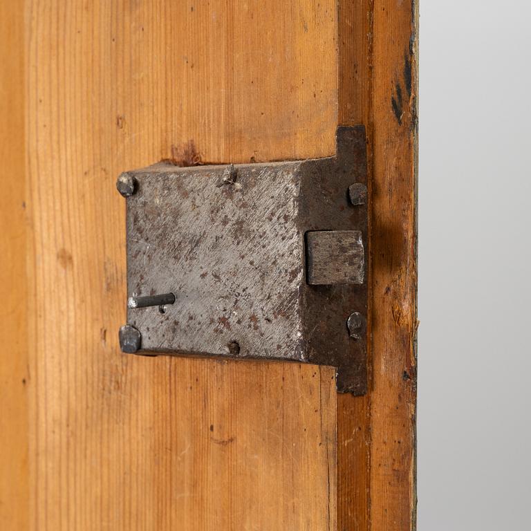Corner cupboard, vernacular, Järvsö, circa 1800.