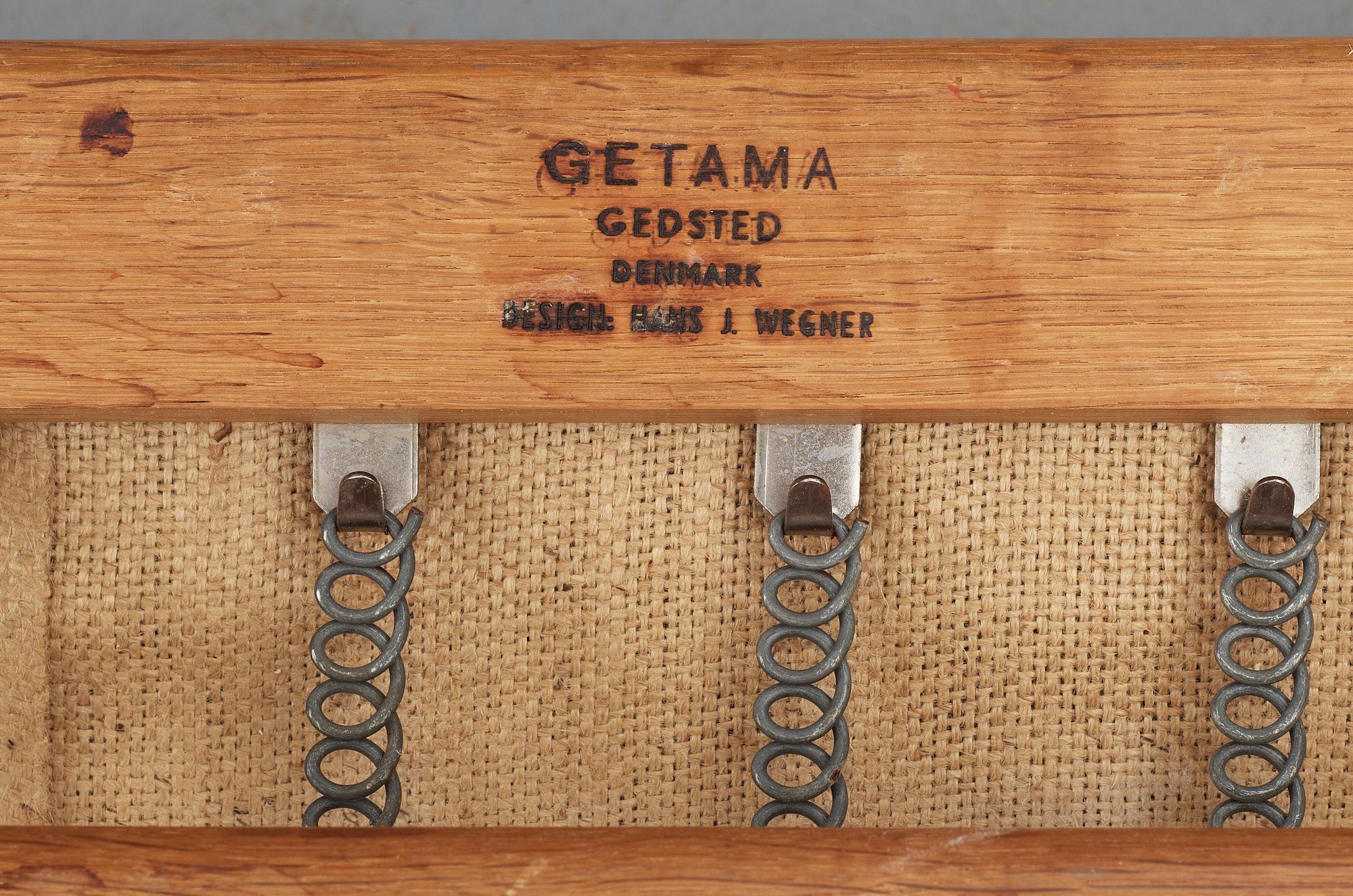 SOFFA, "Cigarren", Hans J Wegner för Getama, Danmark, 1900-talets mitt.