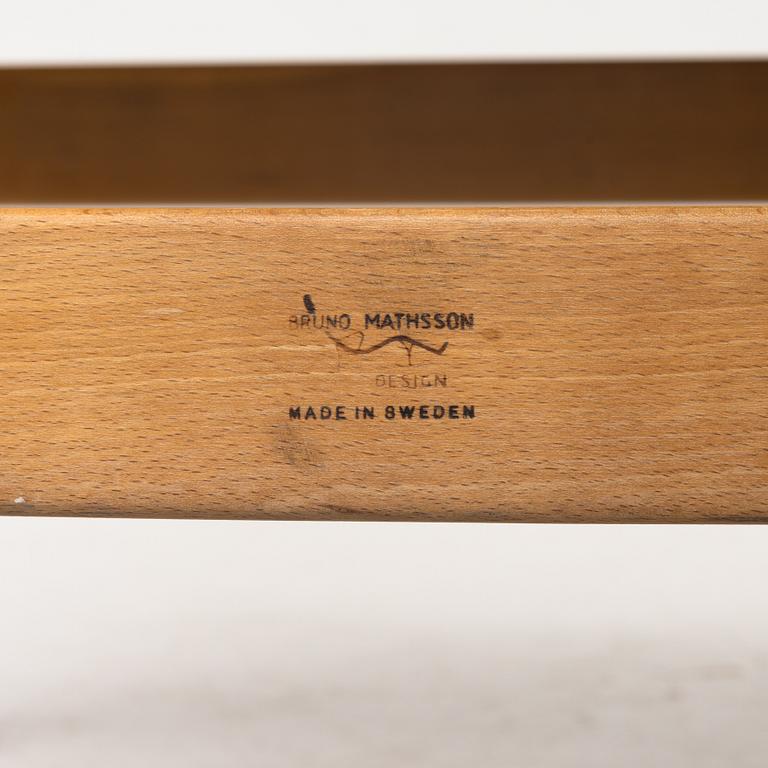 Bruno Mathsson, soffa, "Eva", Firma Karl Mathsson, daterad 1974.