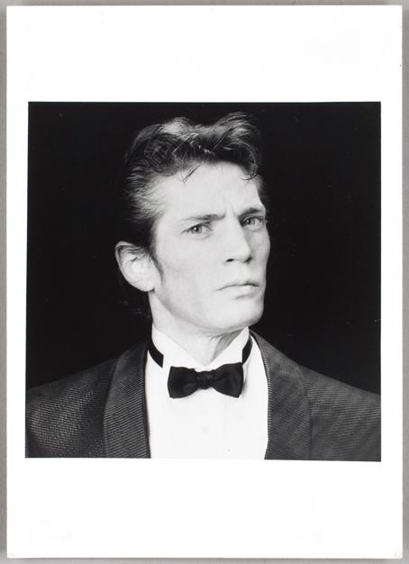 ROBERT MAPPLETHORPE, pressfotografi, silver gelatin på s.k. RC-papper, 1986.