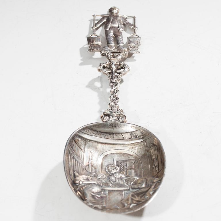 SKED, silver, Schoonhoven, Holland. Svenska kontrollstämplar, 1900-talets första hälft. Vikt 76,5 g.