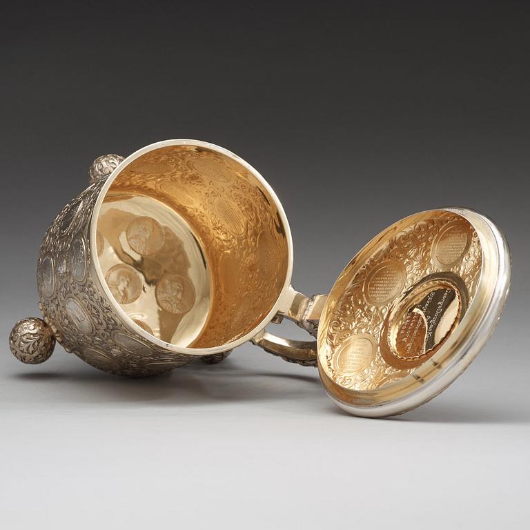GUSTAF MÖLLENBORG, Stockholm 1892, dryckeskanna, silver, barock-stil.