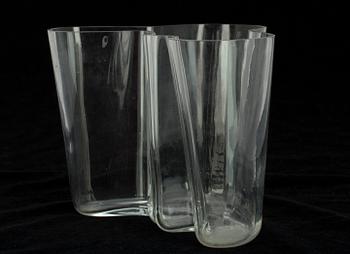 VAS, klart glas, sign. Alvar Aalto 3030.