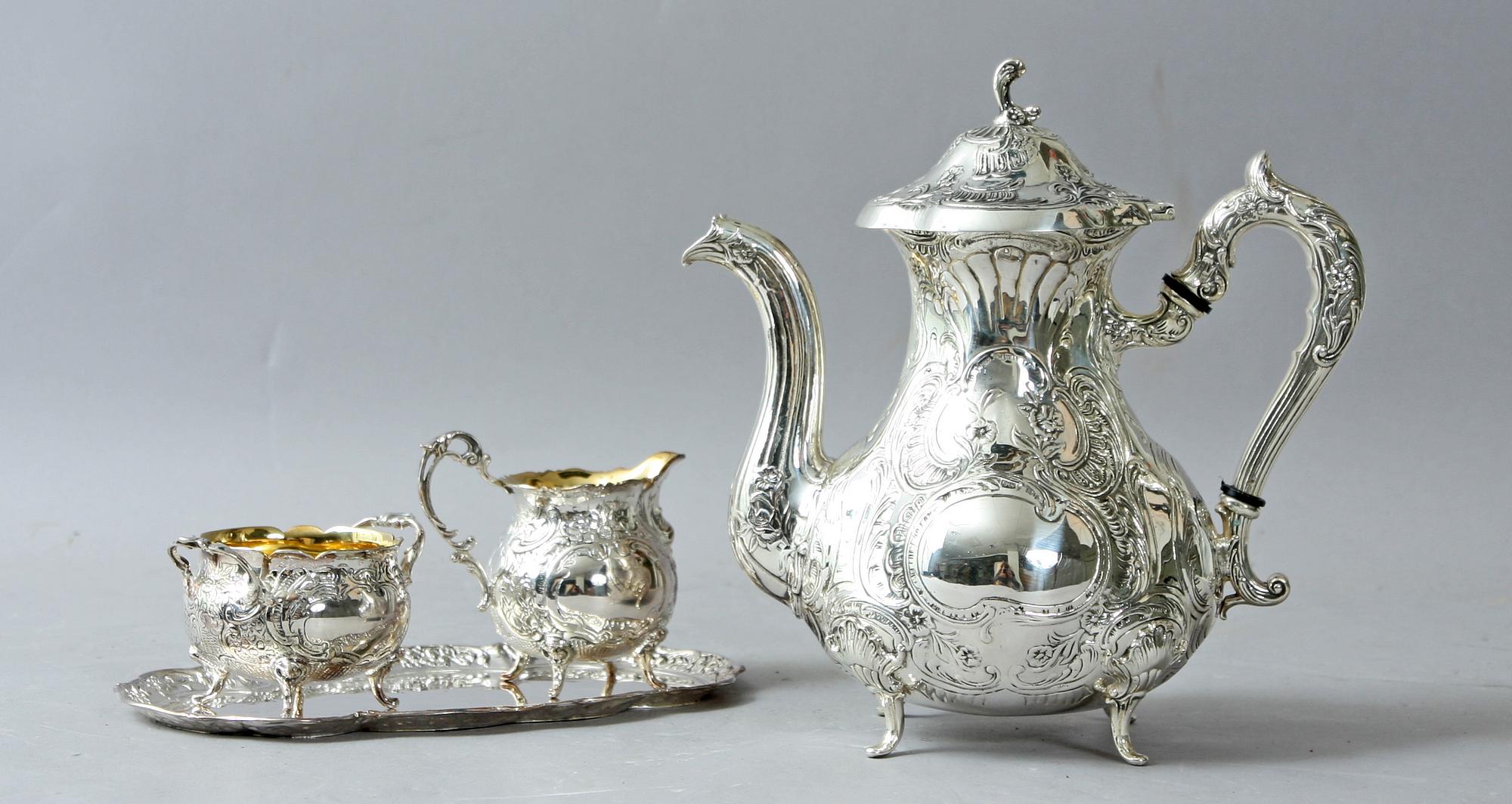 KAFFESERVIS, 4 delar. Silver, rokokostil. GEWE, 1900-talets andra hälft.