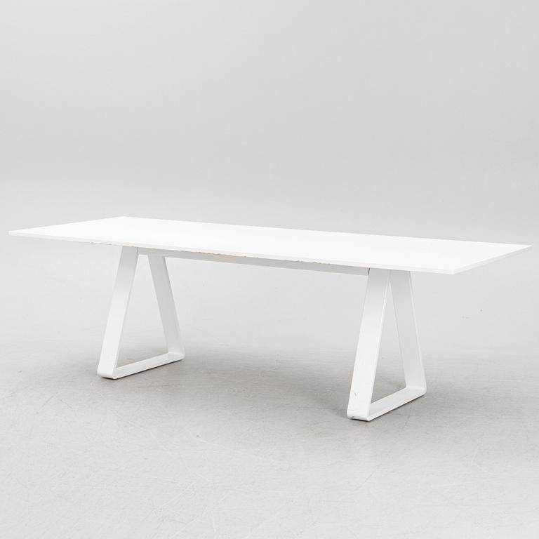 Thomas Eriksson, a "Bermuda" table from Asplund.