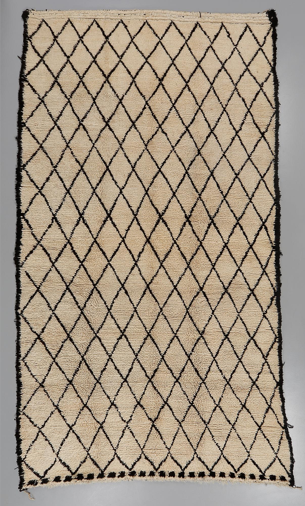 MATTA, Beni Ourain, 1900-talets senare del, 206 cm x 313 cm.