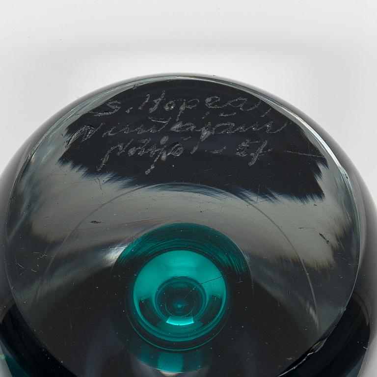 SAARA HOPEA, MALJAKKO, "Kupla", signeerattu ja päivätty S. Hopea Nuutajärvi Notsjö -57.