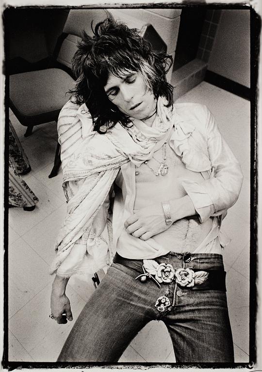 Annie Leibovitz, "Keith Richards, San Francisco, CA, 1972".