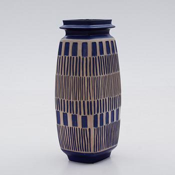 GOLVVAS, keramik, Uppsala Ekeby, 1900-talets andra hälft.