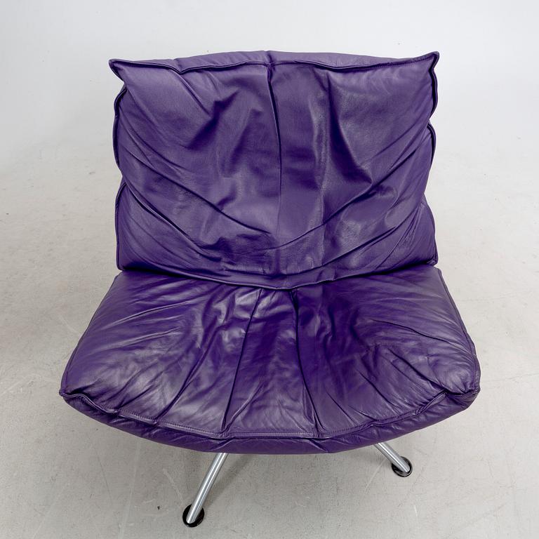 A pair of Tom Stepp "Primetime" easy chairs, Fredericia, Denmark.