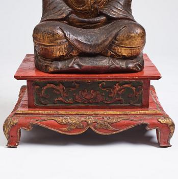 A large wooden gilt lacquer figure of Guanyin, Vietnamese/Southern China, about 1800 or later.