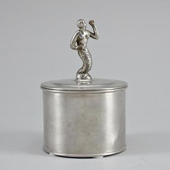 NILS FOUGSTEDT, burk med lock, Firma Svenskt Tenn Stockholm 1928.