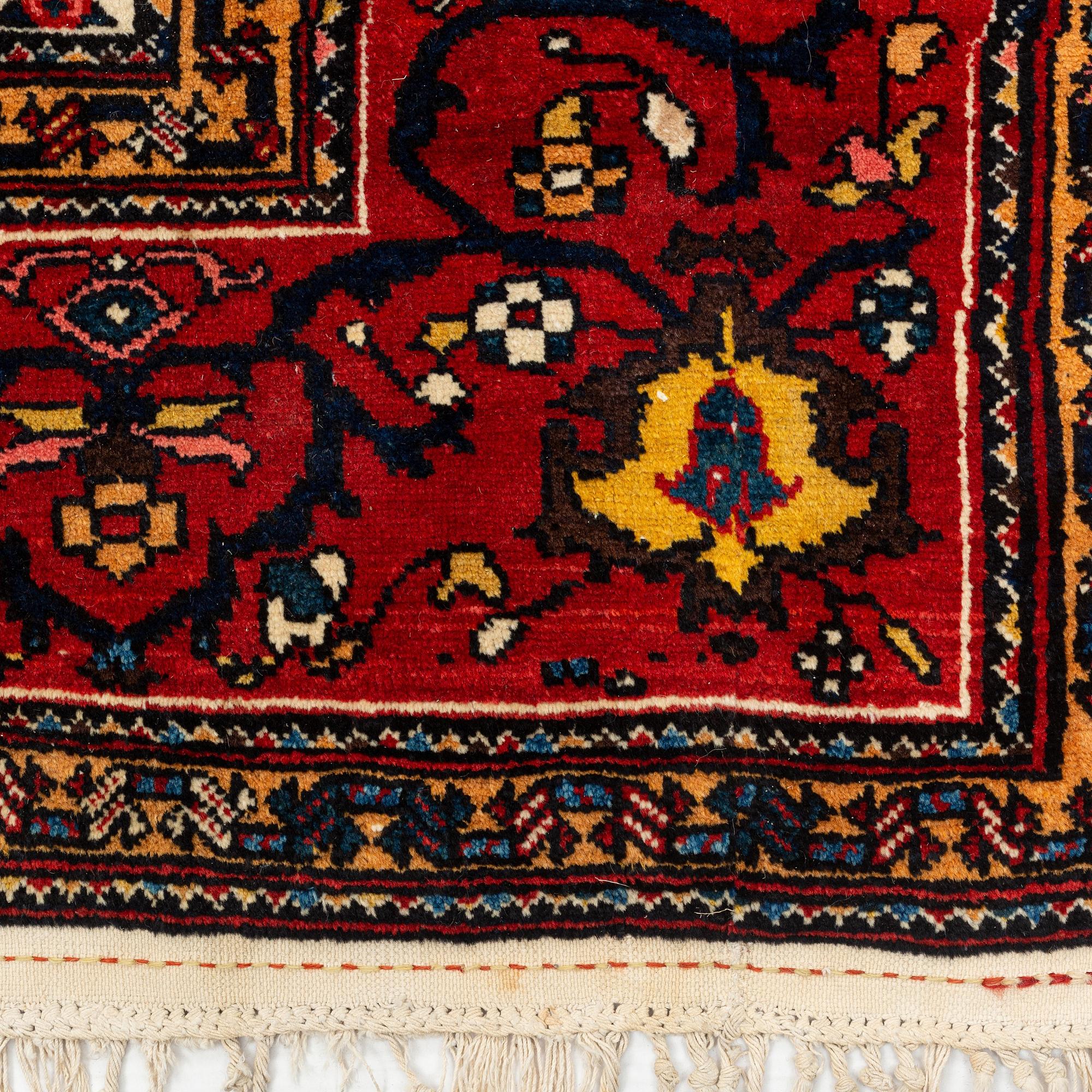 A carpet, antique, Chahar Mahal, signed Karkhane Shalamgar, ca 404 x 206-214 cm.