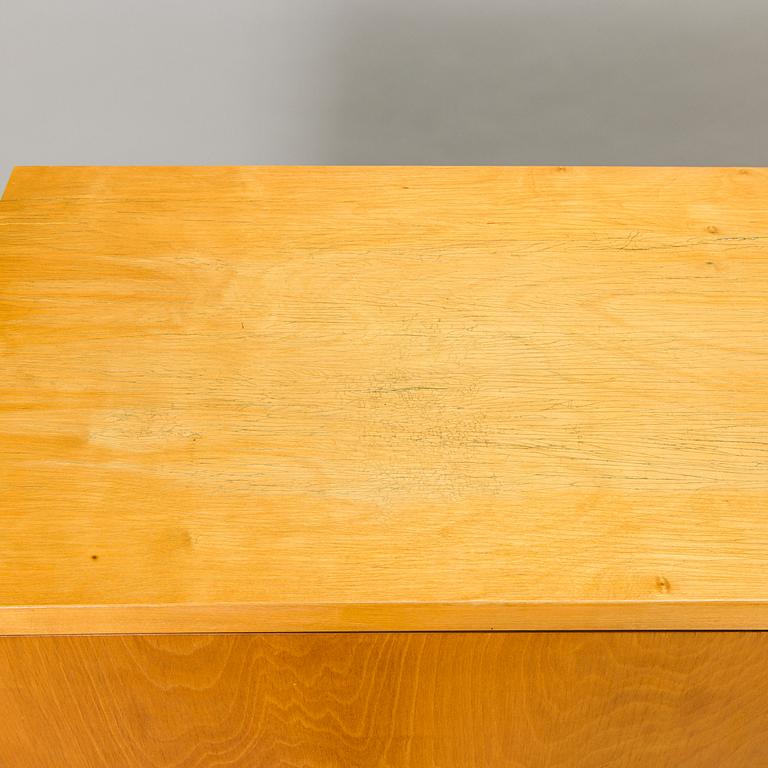 Alvar or Aino Aalto, a mid-20th century cabinet, for O.Y. Huonekalu- ja Rakennustyötehdas A.B.