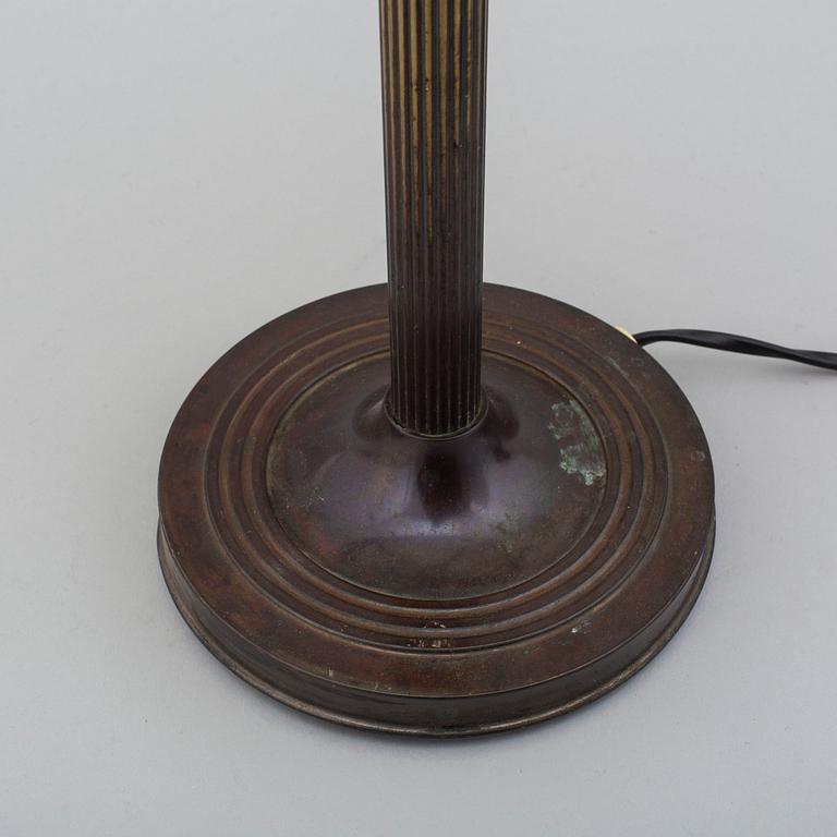 BORDSLAMPA, koppar, 1900-talets mitt.