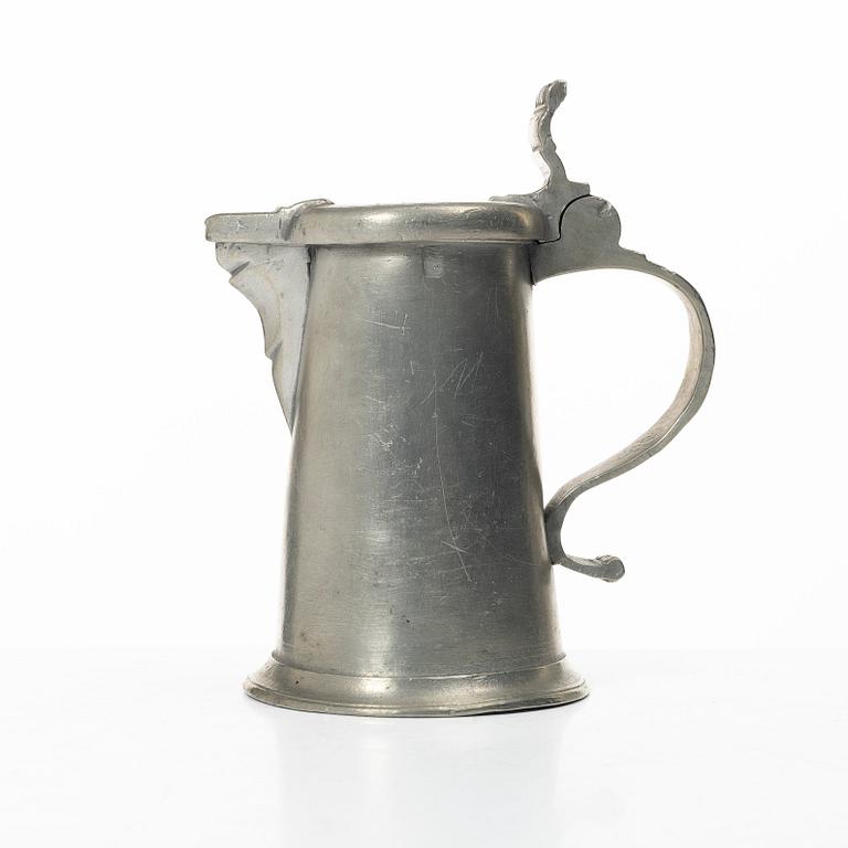 Target vessel, 1 Quarter. Eric Pettersson Krietz, Stockholm 1782. Crowned by Zakarias Plantin.