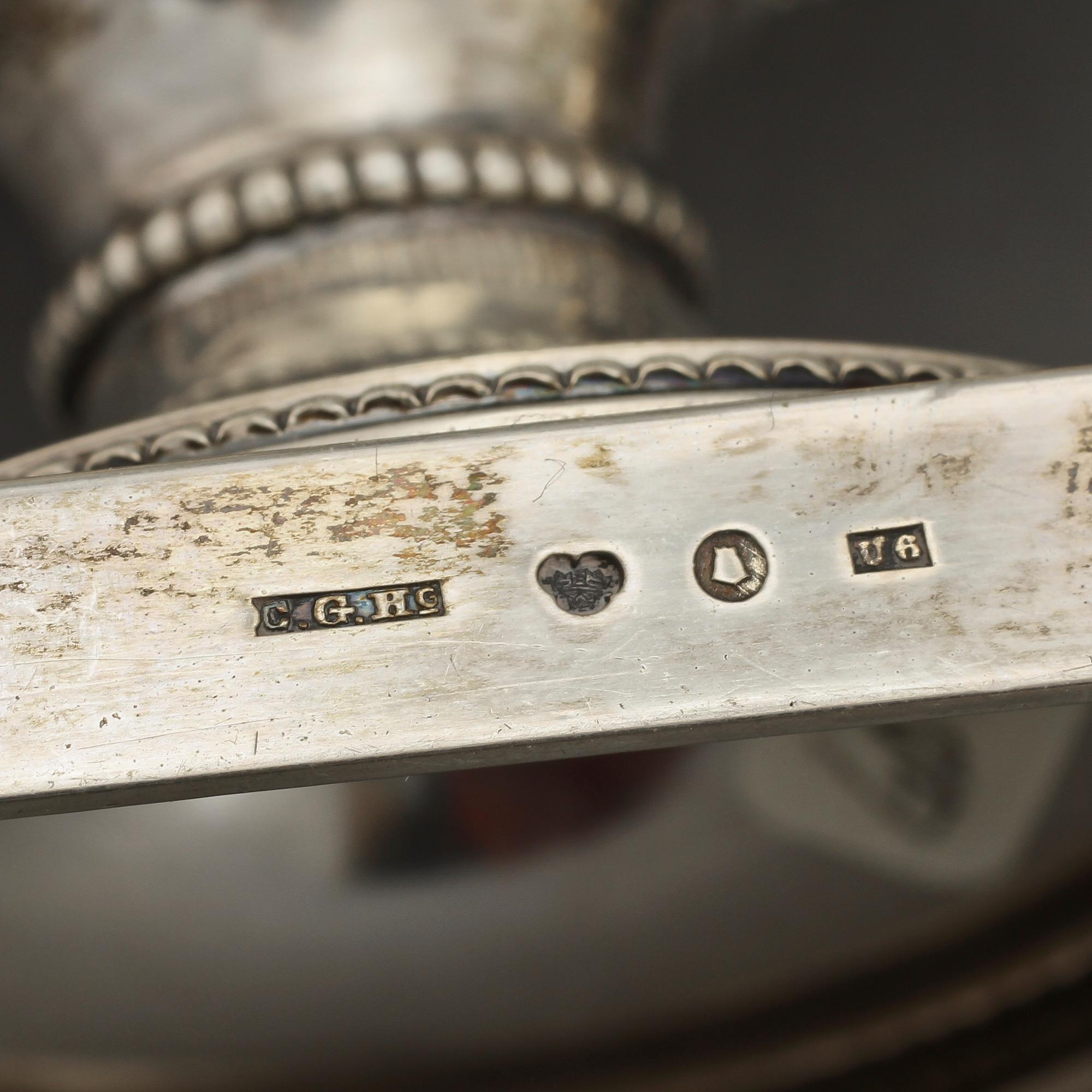 KAFFESERVIS, 3 delar, silver, empirestil, C.G Hallbergs Guldsmeds AB, Stockholm, 1898. Vikt  1 240 g.