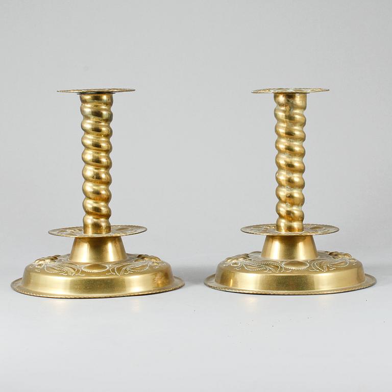 LJUSSTAKAR, ett par, barockstil, 1900-tal.