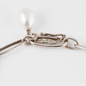 ARMBAND, Elsa Peretti för Tiffany & Co, sterlingsilver med odlade pärlor. Vikt 15,4 gram.