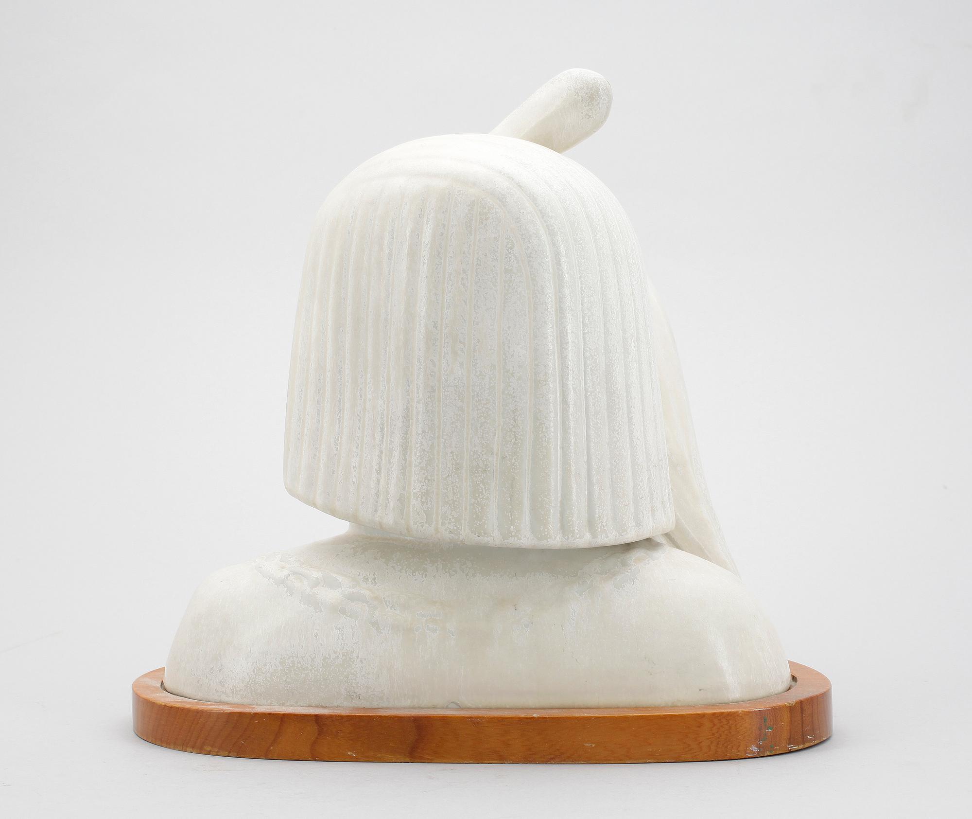 SKULPTUR, stengods, "Falkeneraren", Gunnar Nylund, Rörstrand, sign  o numr 113/200. 1940/50-tal.