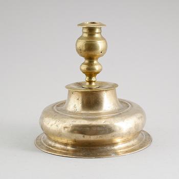 LJUSSTAKE, mässing, barock, 1600-tal.