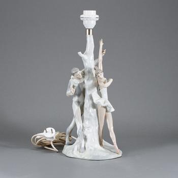BORDSLAMPA, porslin, Lladro, 1900-talets andra hälft.