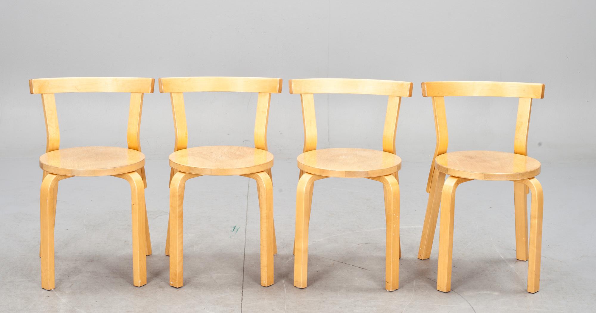 BORD och STOLAR, 4 st, Alvar Aalto, Artek Finland.