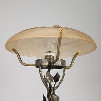 A table lamp, second half of the 20th century.