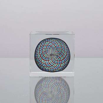 ÅRSKUB, glas, signerad Oiva Toikka, Notsjö 1994, numrerad 614/2000.
