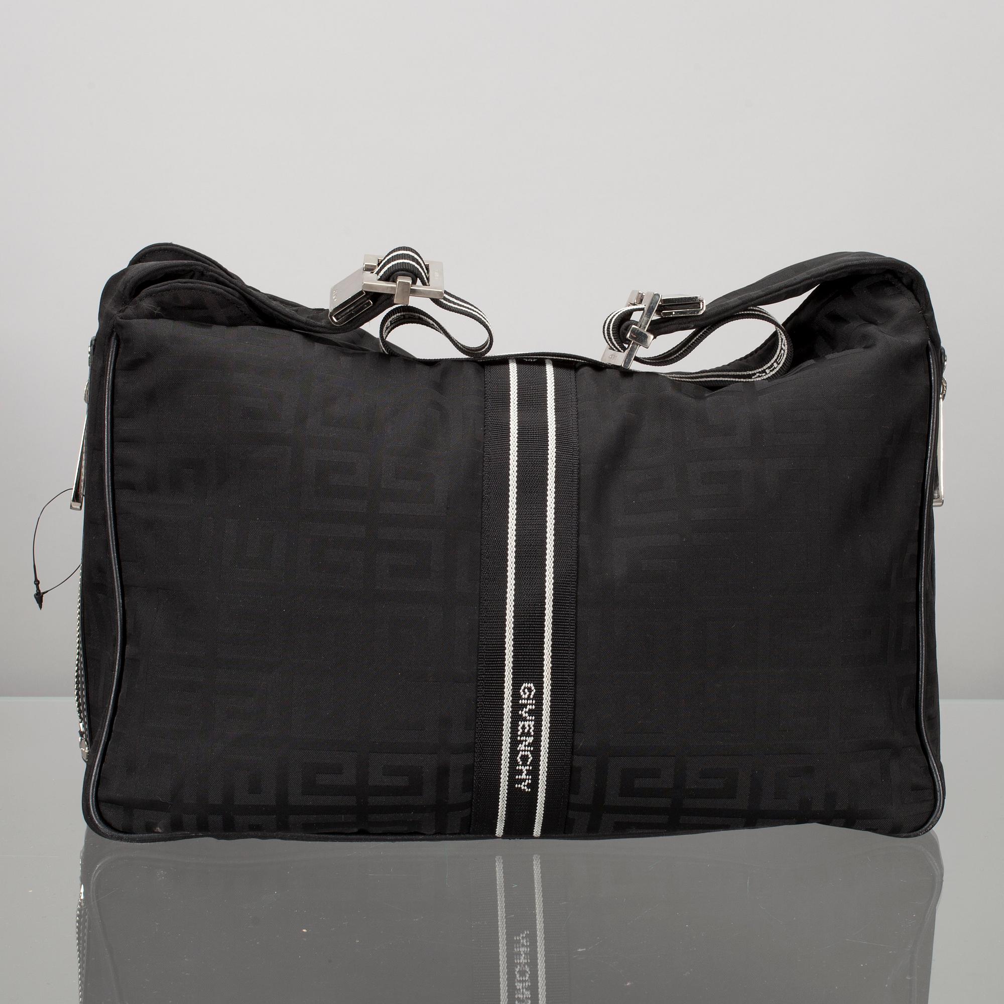 VÄSKA, Givenchy.