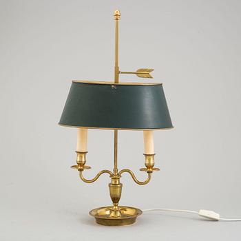 a mid 20th century tabe lamp.