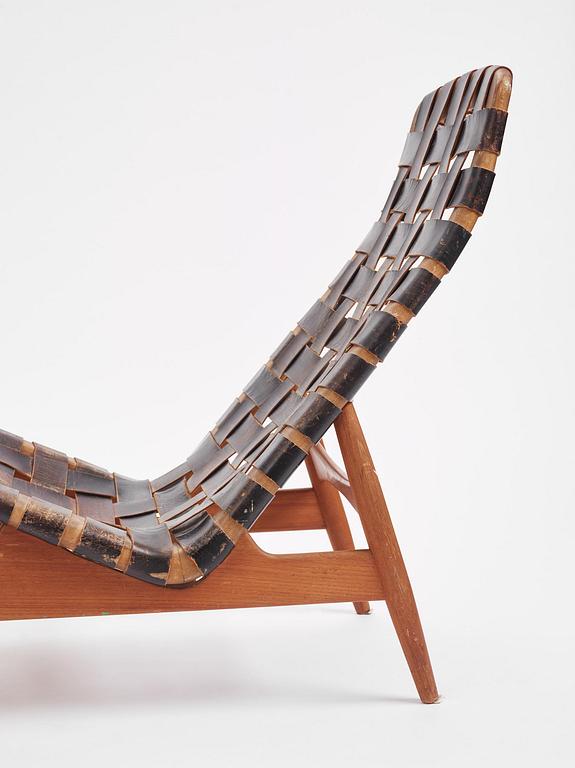 Arne Vodder, a teak lounge chair, Bovirke, Denmark, 1950s.