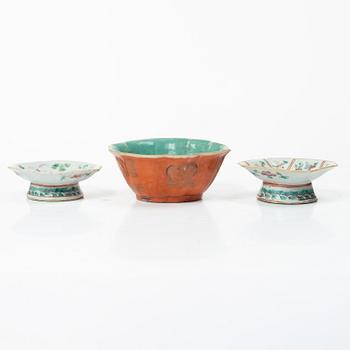 Skålfat, tre stycken, sen Qingdynasti.