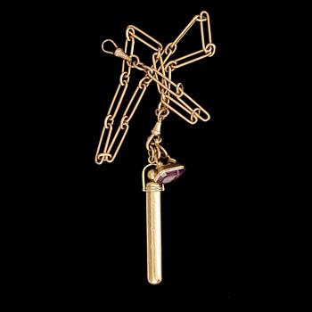 KLOCKKEDJA, PETSCHAFT OCH PENNA, 18 k guld, bla 1800-tal och C G Hallberg, 1914. Totalvikt ca52,8g.
