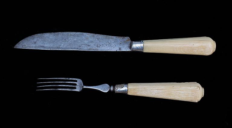 BESTICK, ett par, 1700-tal.