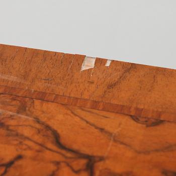 SKRIVBORD, senbarock, 1700-tal.