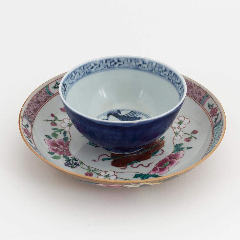 A Chinese porcelain bowl and dish, Ming dynasty 17th Century and Qing dynasty 18th/19th Century.