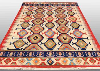 A CARPET, Kilim Shiraz, ca 300 x 200 cm.