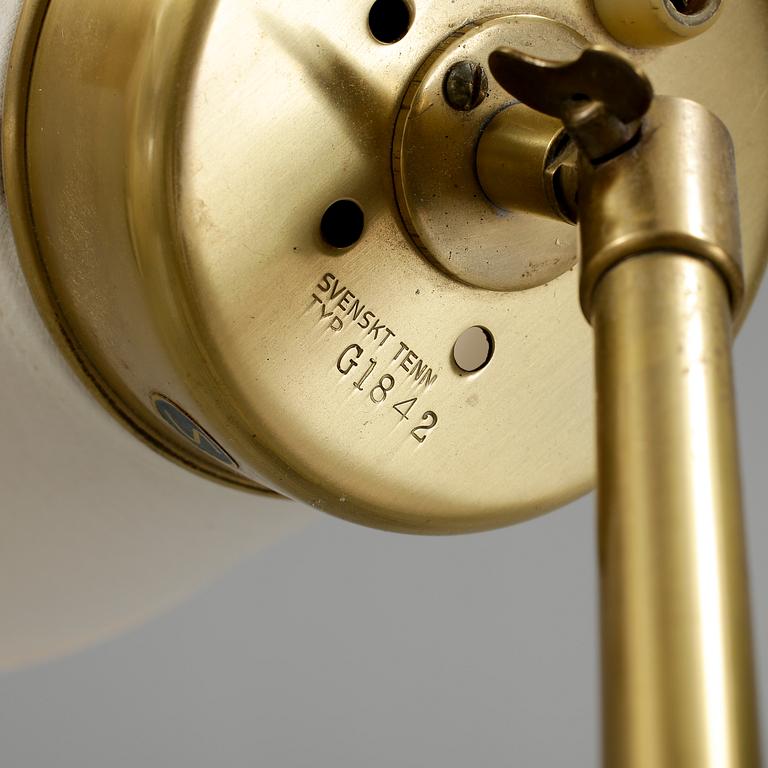 GOLVLAMPA, mässing, Svenskt Tenn modell 1842.