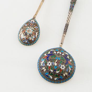 Spoons 2 pcs Russia silver and enamel 1908-26.