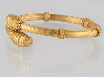 ARMRING, 18K guld. Vikt 45,6 gram.